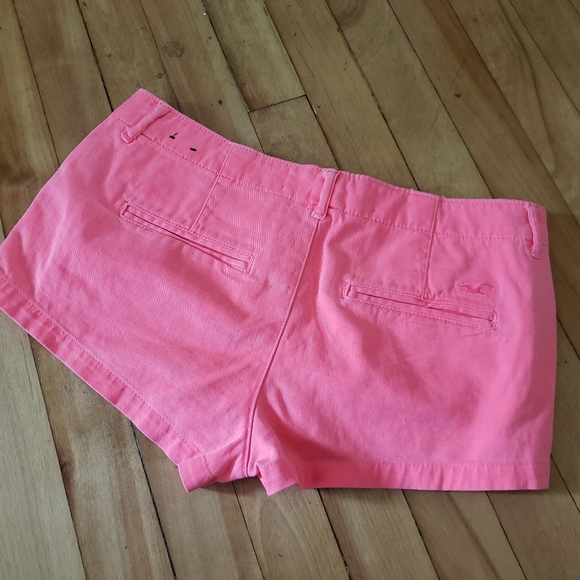🏷Hollister NWT Low Rise Short - Size 5 W27 - Picture 7 of 8